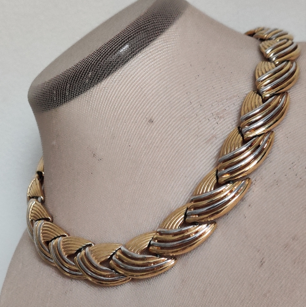 Nina Ricci Statement Chocker Necklace